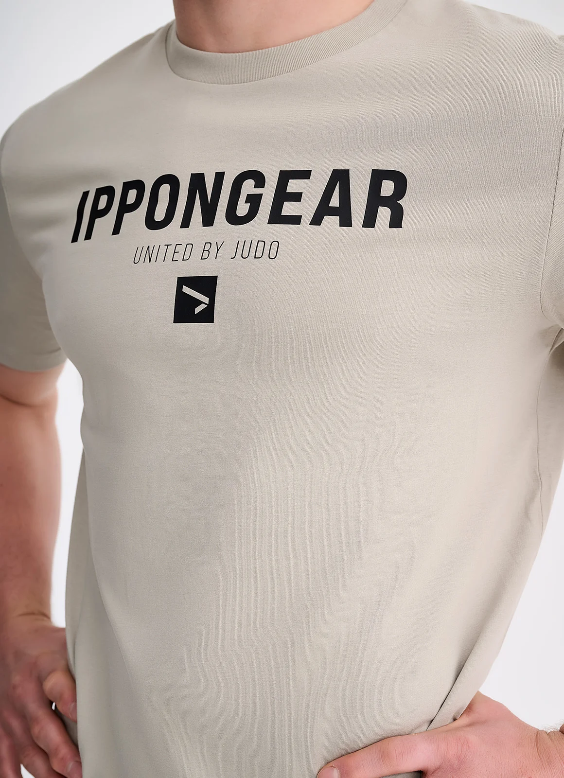 IPPONGEAR_Lifestyle Kollektion_T-Shirt Claim 2 Unisex_stone_detail