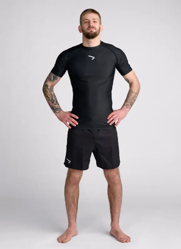 Rashguard negro MMA